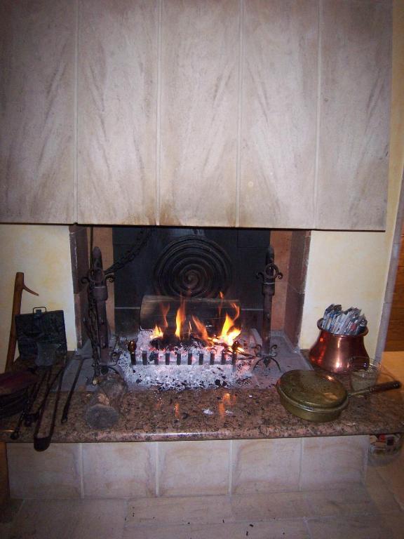Lou Granos Bed and Breakfast Gordes Exterior foto