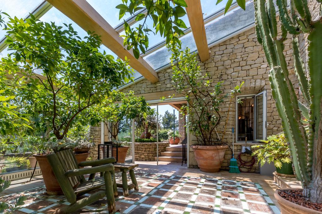 Lou Granos Bed and Breakfast Gordes Exterior foto