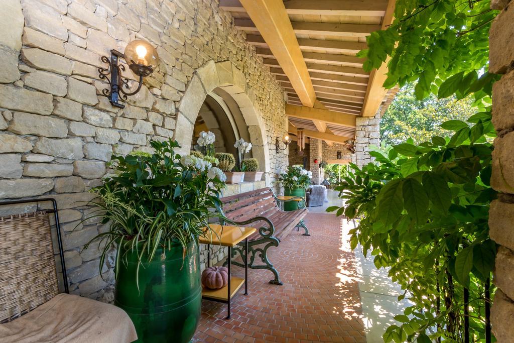 Lou Granos Bed and Breakfast Gordes Exterior foto